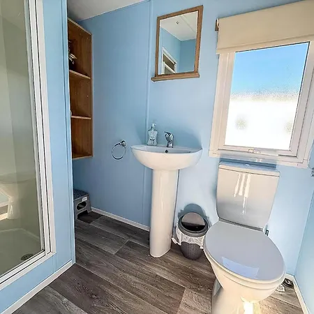 Lovely 8 Berth Caravan At Manor Park Nearby Hunstanton Beach 23107S Exterior photo