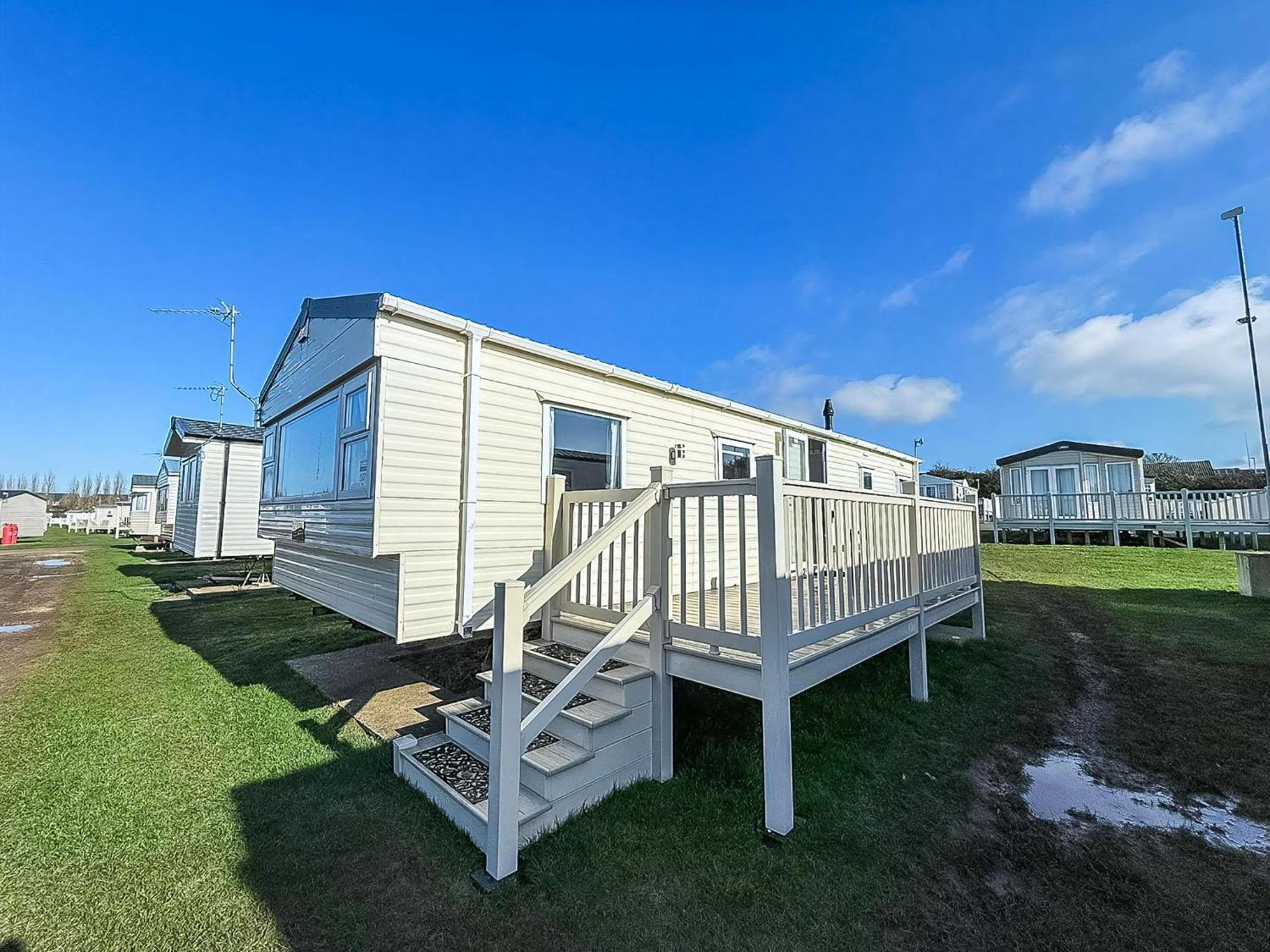 Lovely 8 Berth Caravan At Manor Park Nearby 23107s Campsite *